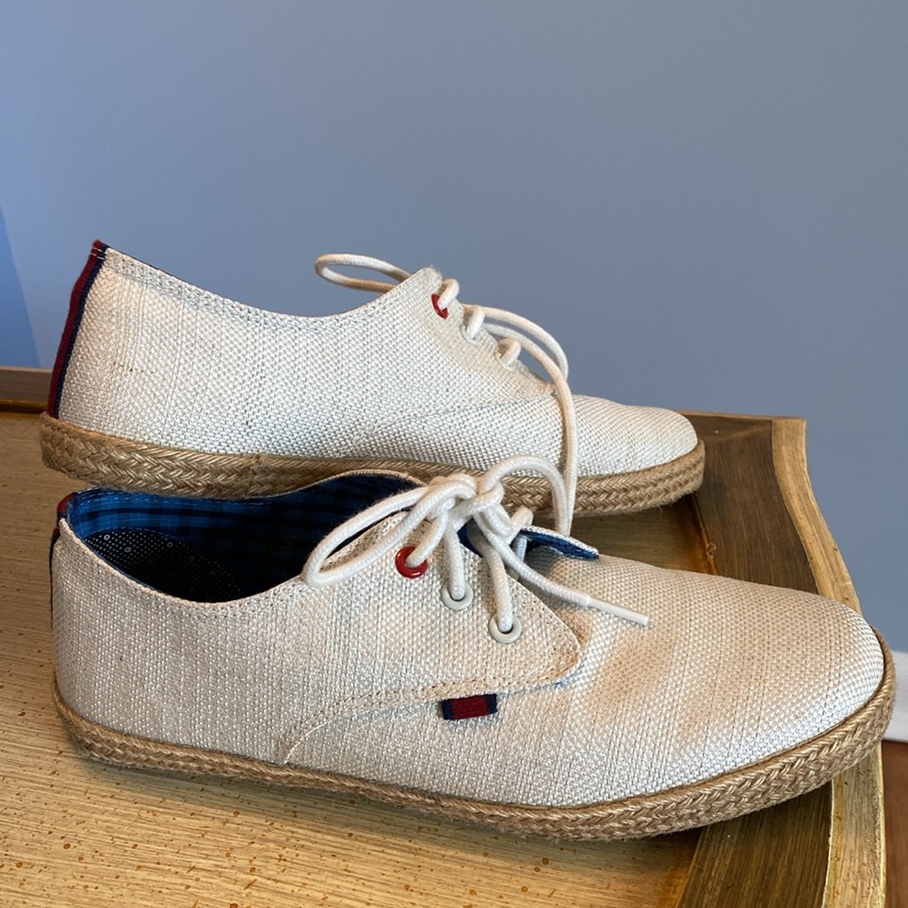 Ben Sherman Casual Canvas Shoes  (Size M8/W10)
